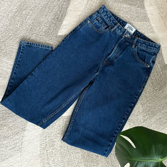 ZARA | Mid Rise Mom Jeans - Picture 1 of 5